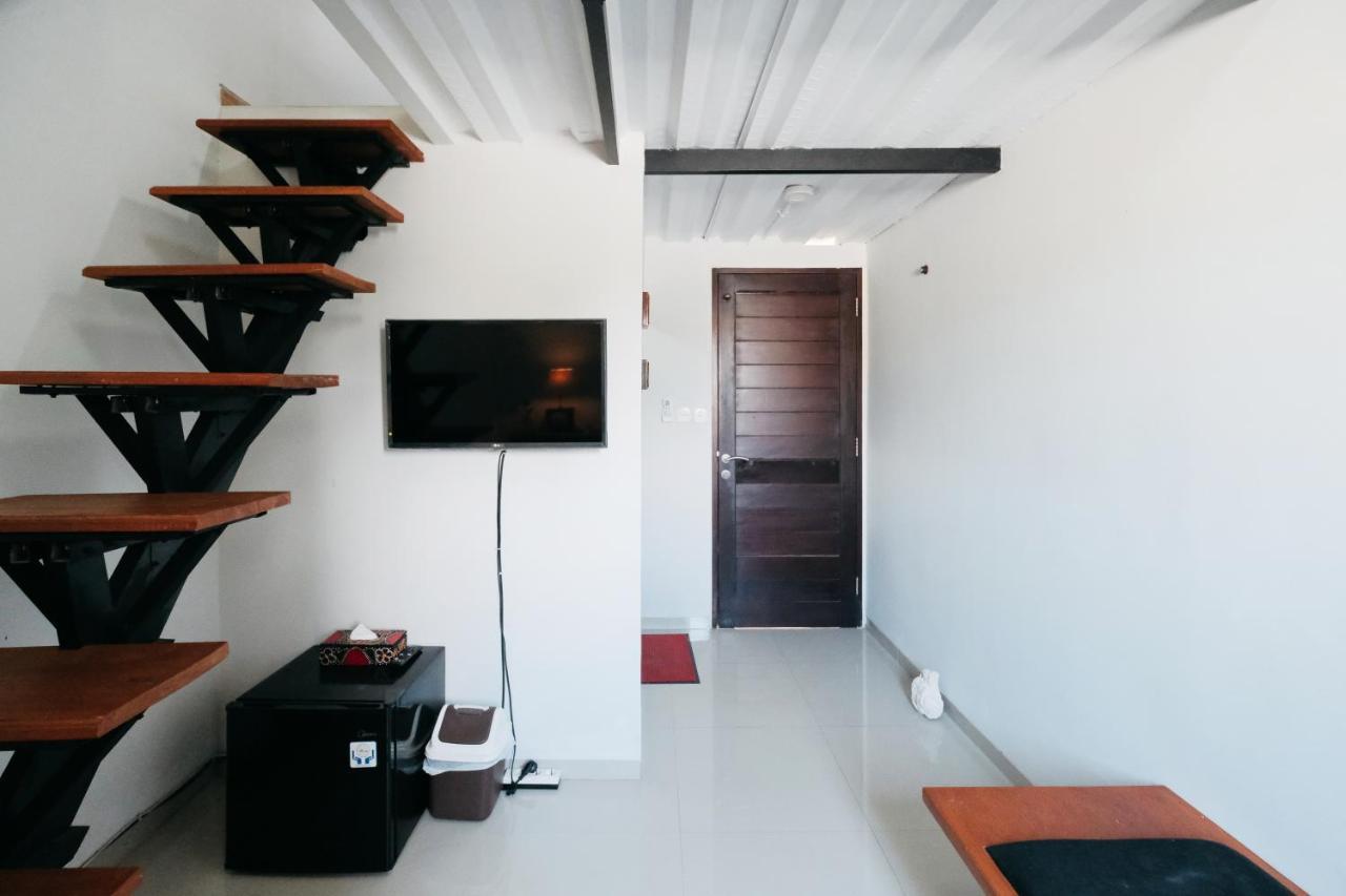 D'Tamblingan Guest House At Taman Griya Jimbaran Redpartner - Minimum Stay 30 Nights Kültér fotó