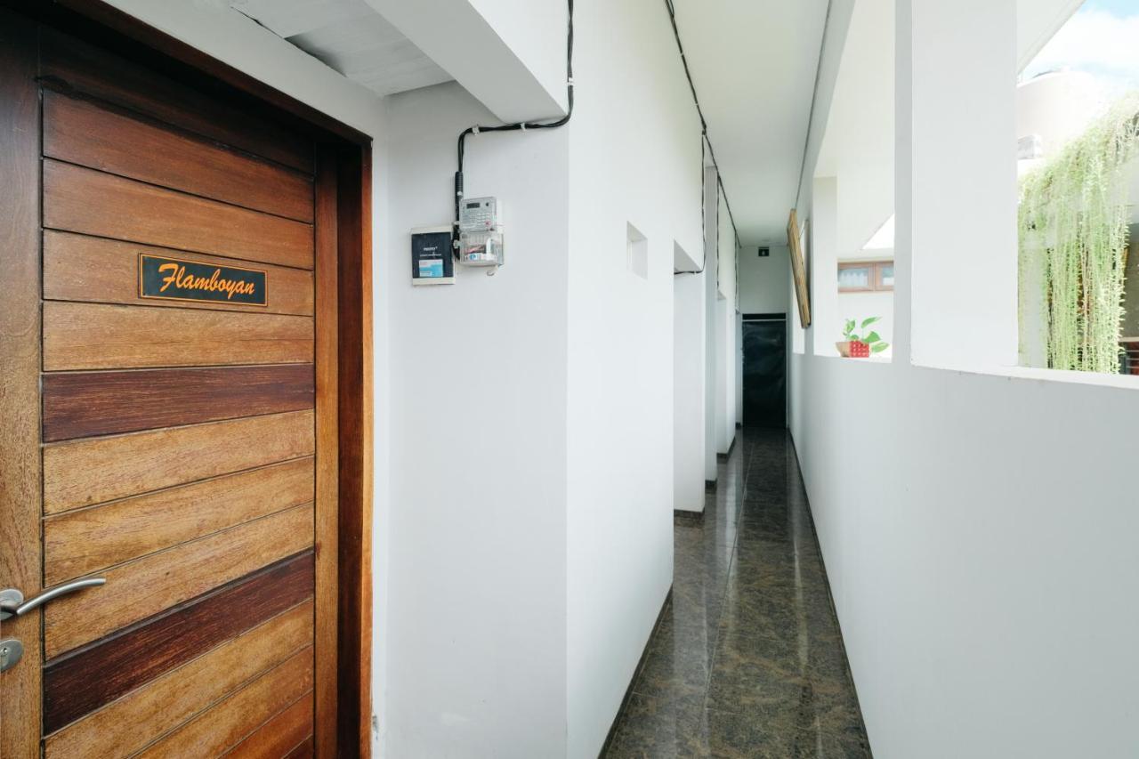 D'Tamblingan Guest House At Taman Griya Jimbaran Redpartner - Minimum Stay 30 Nights Kültér fotó